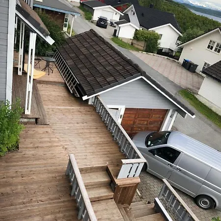 Alloggio in famiglia Flott Utsikt, Rolig Gate Bodø